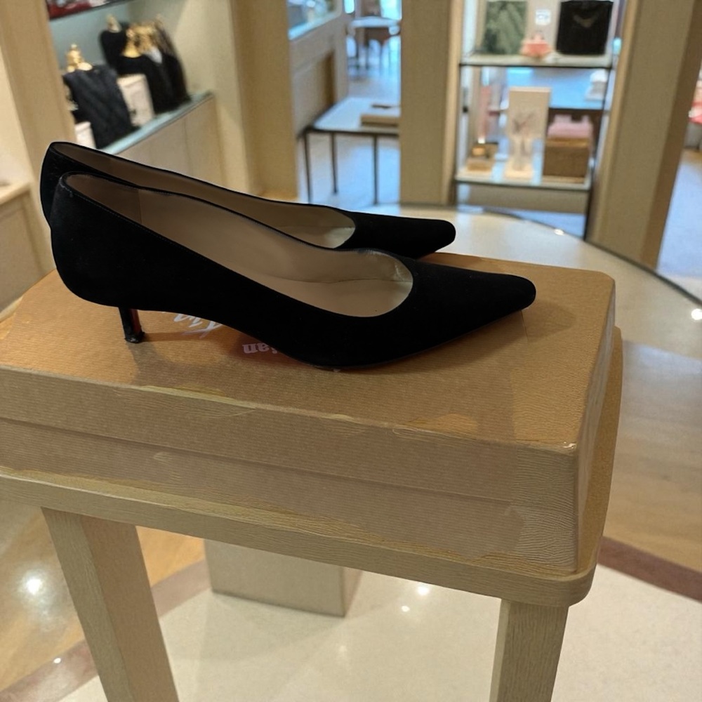 Christian Louboutin Black Pumps with Signature Red Soles